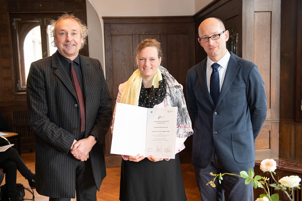 Übergabe Lehrforschungspreis 2020 an Susanne Kühl Uni Ulm Villa Eberhardt