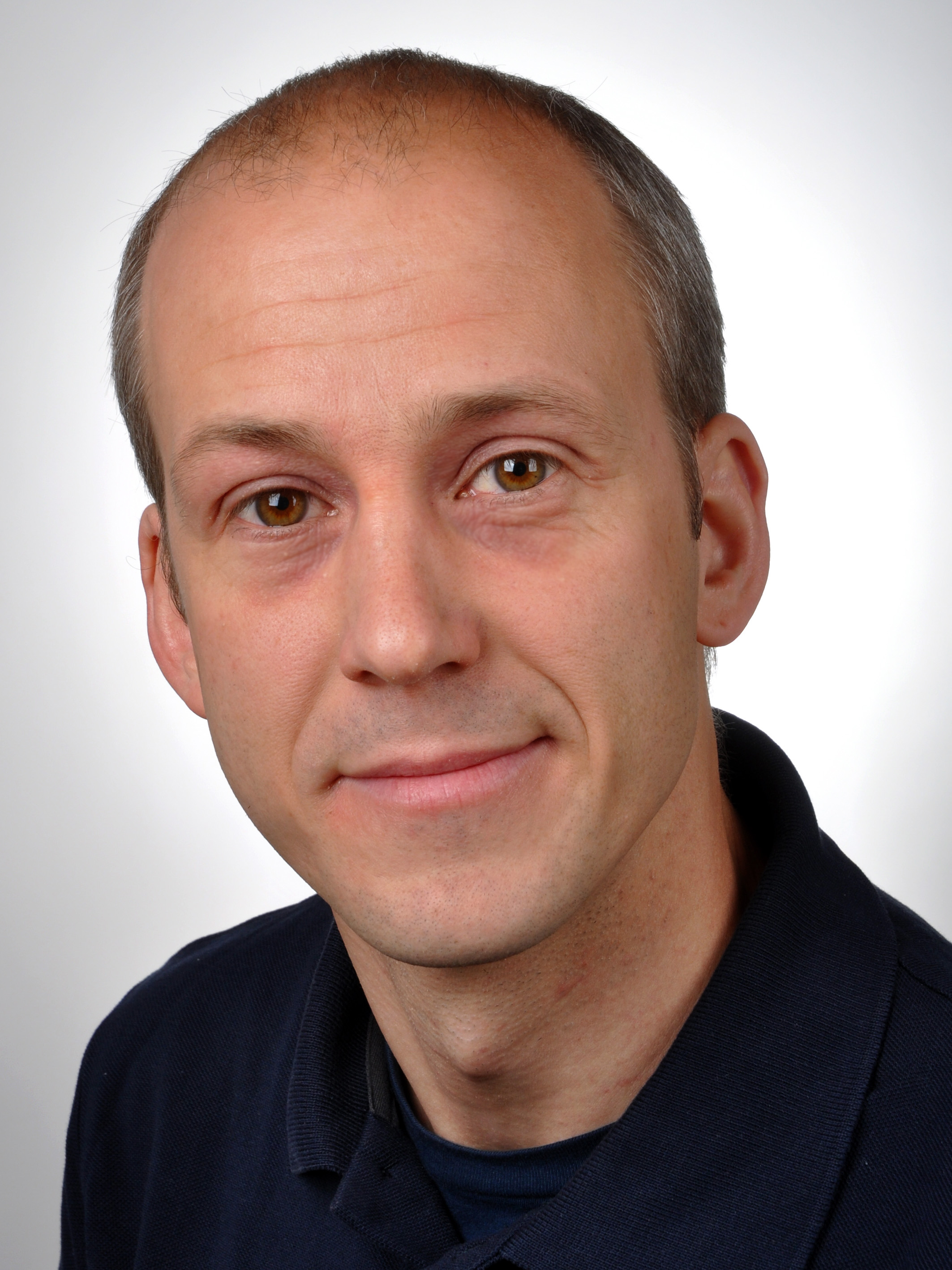 PD. Dr. Stefan Jarau PD. Dr. Stefan Jarau