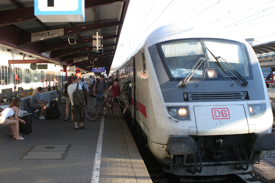 In manche Züge können Sie sogar Ihr Fahrrad mitnehmen (hier InterCtiy)