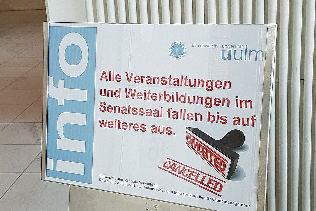 Hinweisschild abgesagte Veranstaltungen