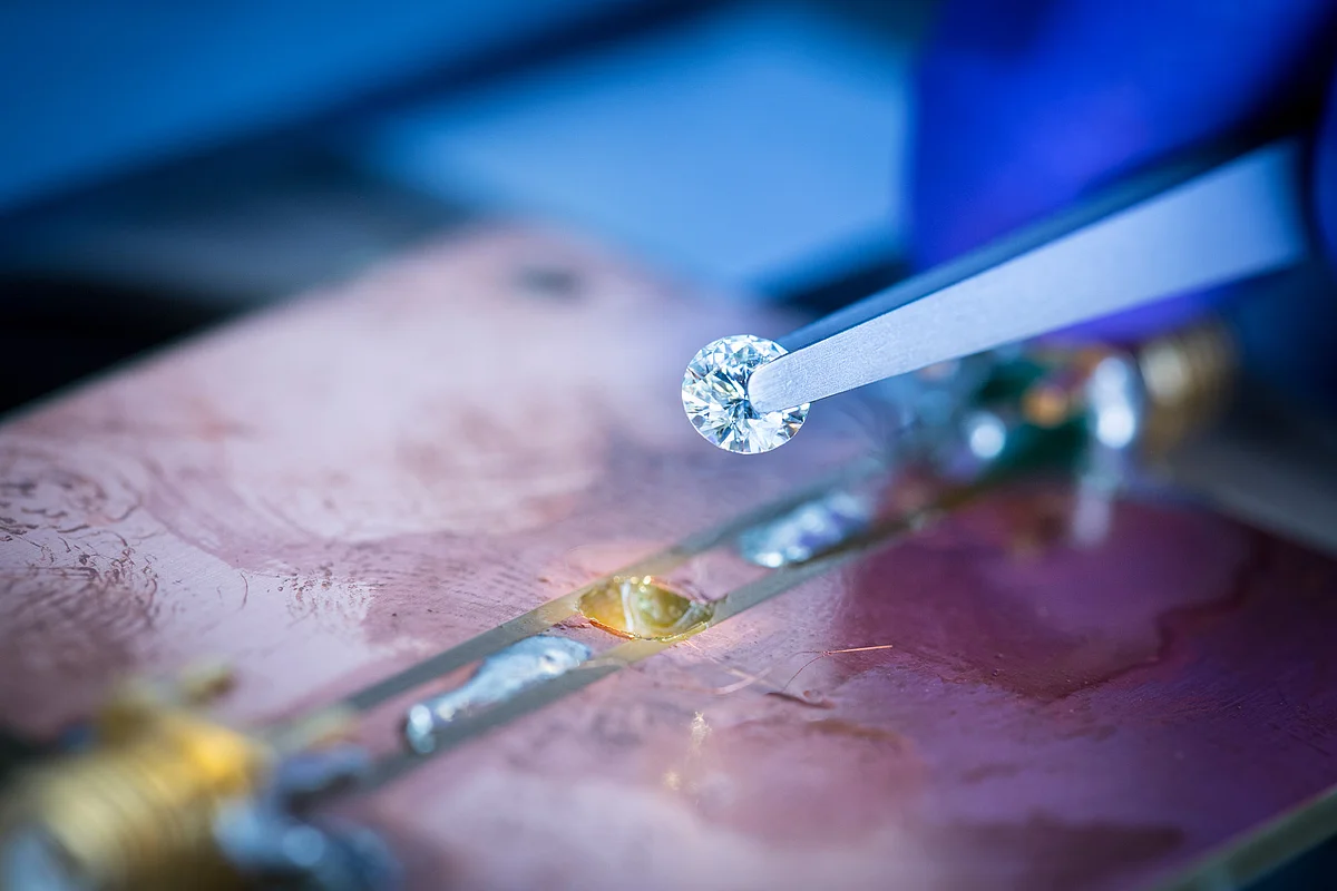 Künstlicher Diamant 