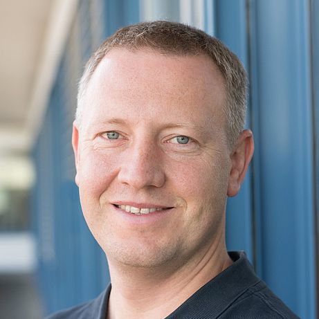 Dr. Alexander Raschke