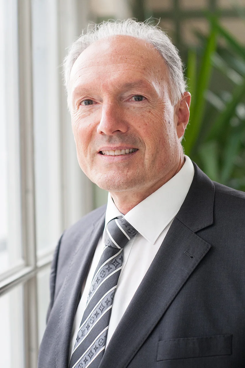 Dr. Klaus Dieterich