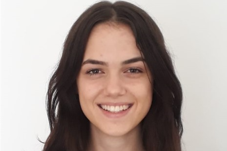 Hannah Braun, Auszubildende zur Verwaltungswirtin, Universität Ulm Hannah Braun, Auszubildende zur Verwaltungswirtin, Universität Ulm