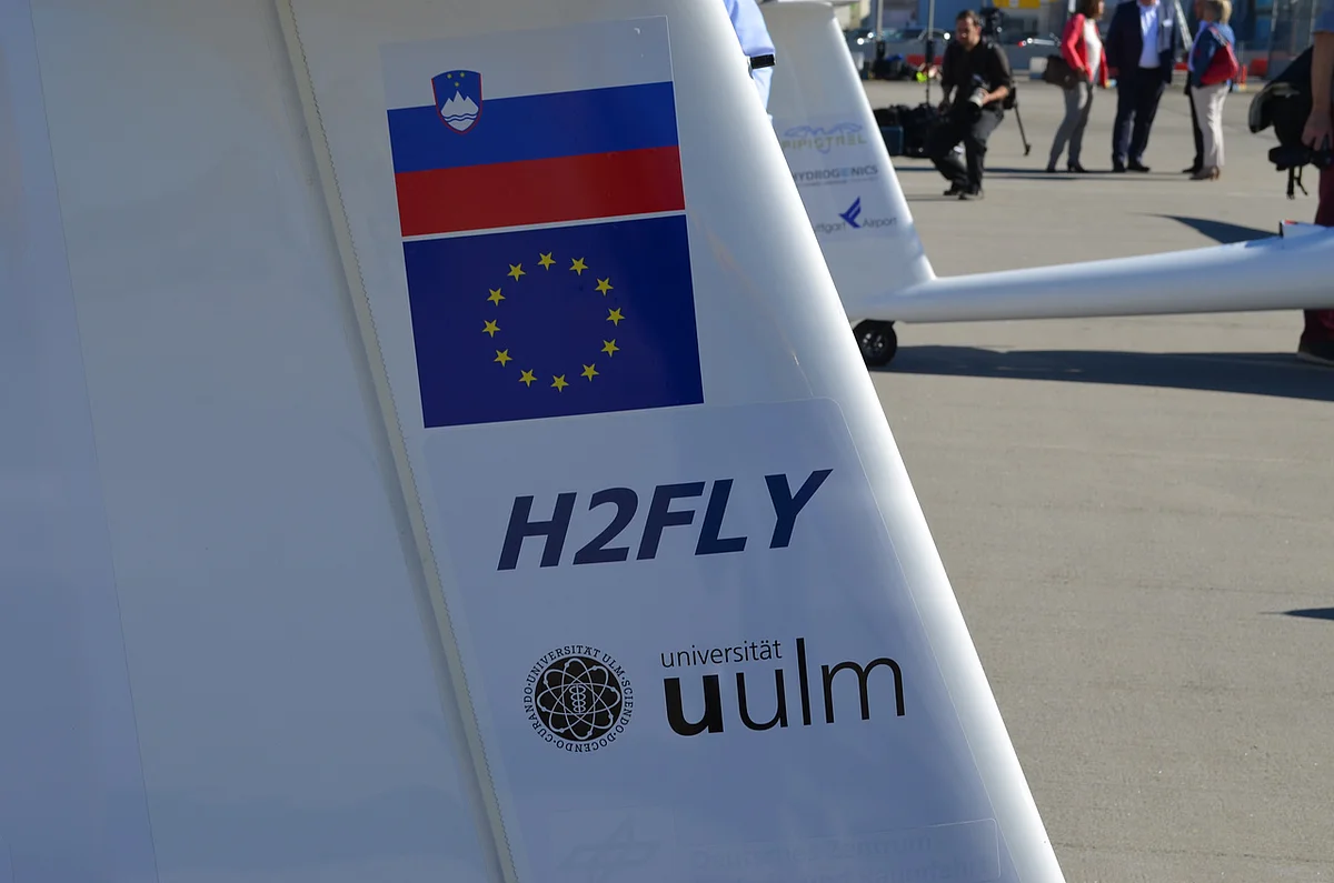 Die Uni Ulm war beim Testflug präsent (Foto: Uni Ulm)