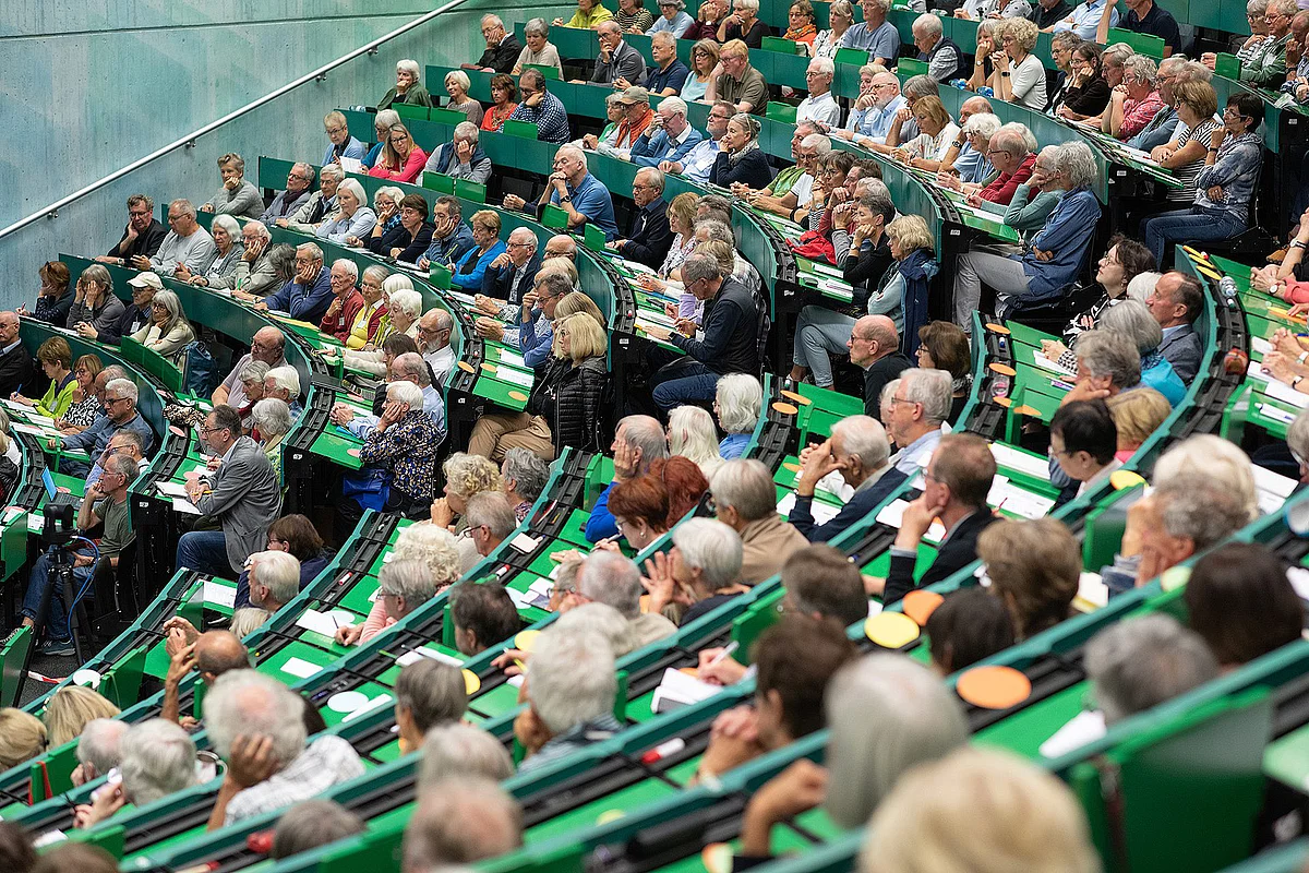 Fully occupied lecture hall