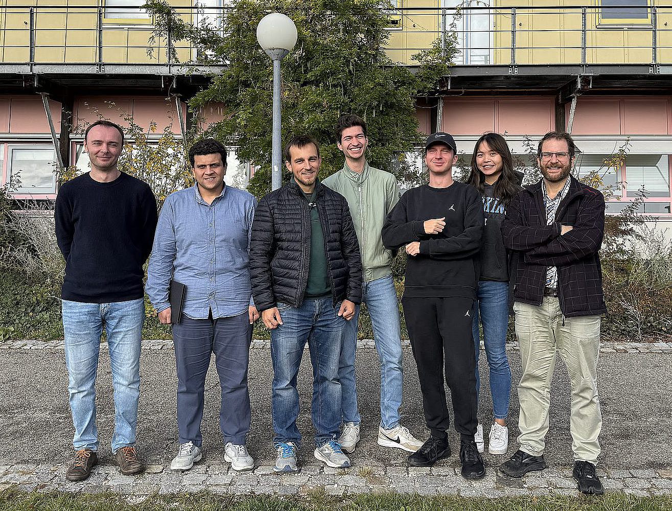 Group photo (October 2025)