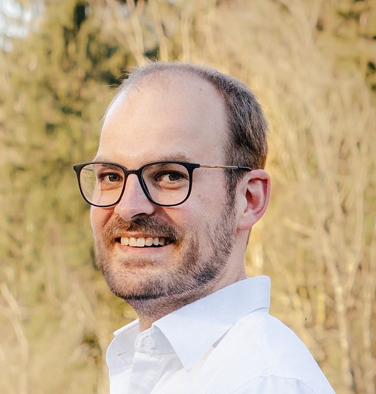 Dr. Alexander Rieber Dr. Alexander Rieber