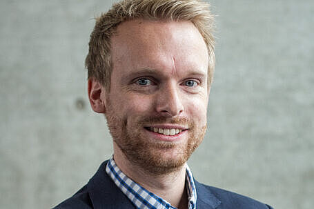 Dr. Alexander Kupfer Dr. Alexander Kupfer