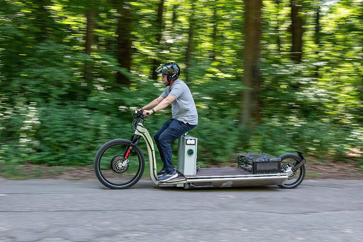 Suvrath Pai bei einer Testfahrt mit dem ZEC-Bike