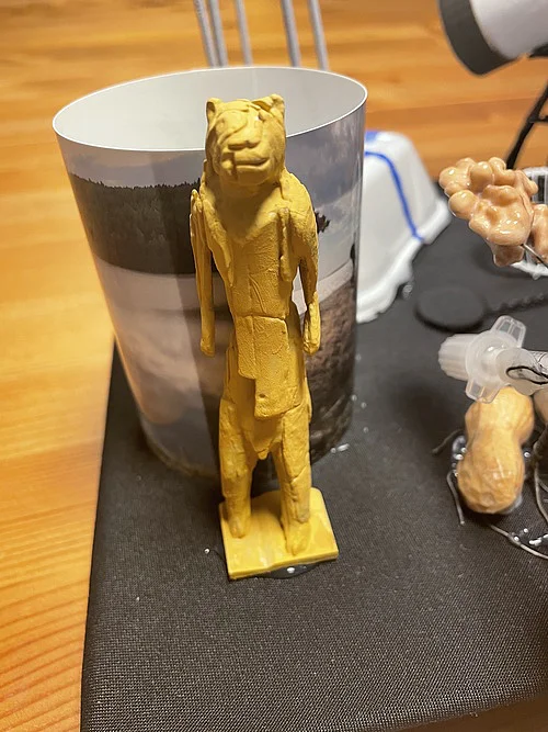 Lion Man, doktoral hat, Kreiser