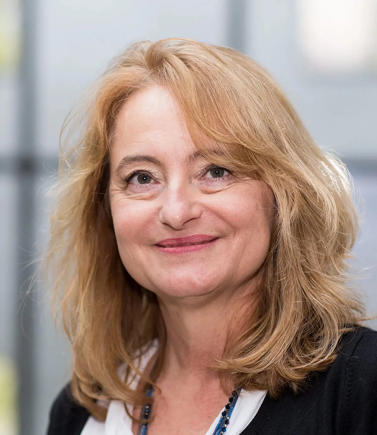 Prof. Rita Rosner 
