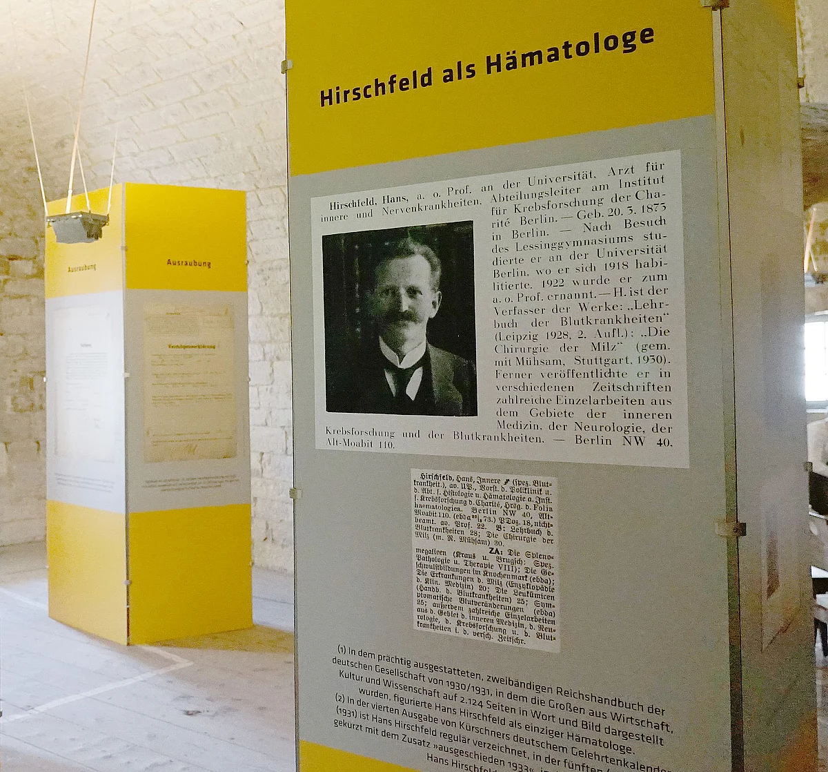 Ausstellungsstele zu Hans Hirschfeld 