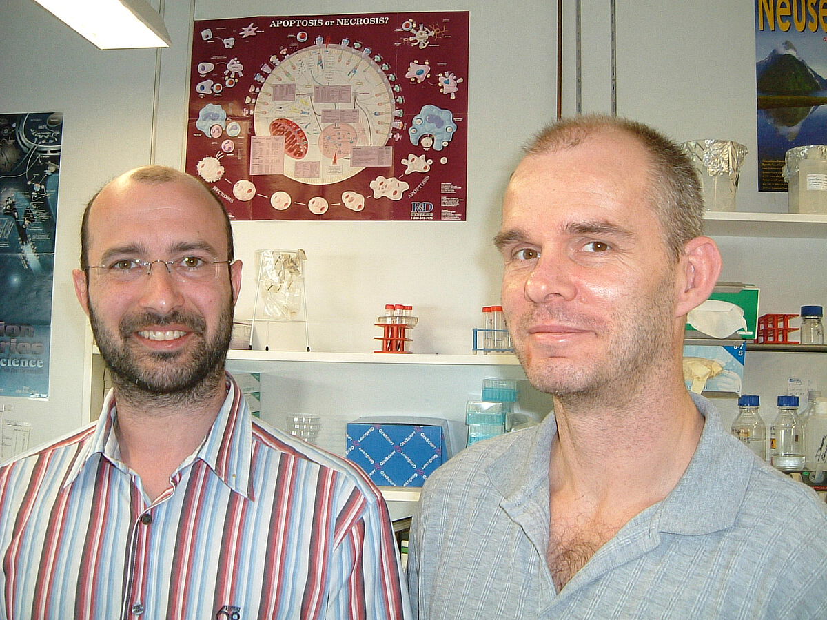 Foto: Universität Ulm: Professor Dr. Jan Münch (li.) und Professor Dr. Frank Kirchhoff