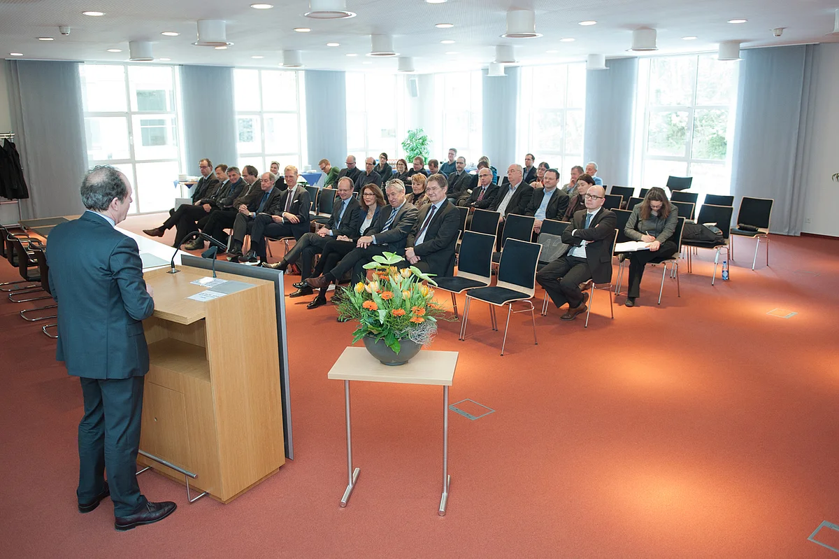 Redner Prof. Dr. Klaus-Michael Debatin 