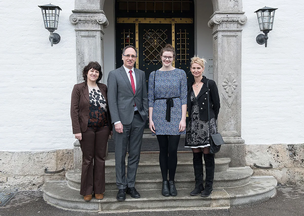 Die Lehrforschungspreisträgerinnen Friederike Hasselblatt und PD Dr. Anja Böckers mit Prof. Olga Pollatos und Prof. Joachim Ankerhold