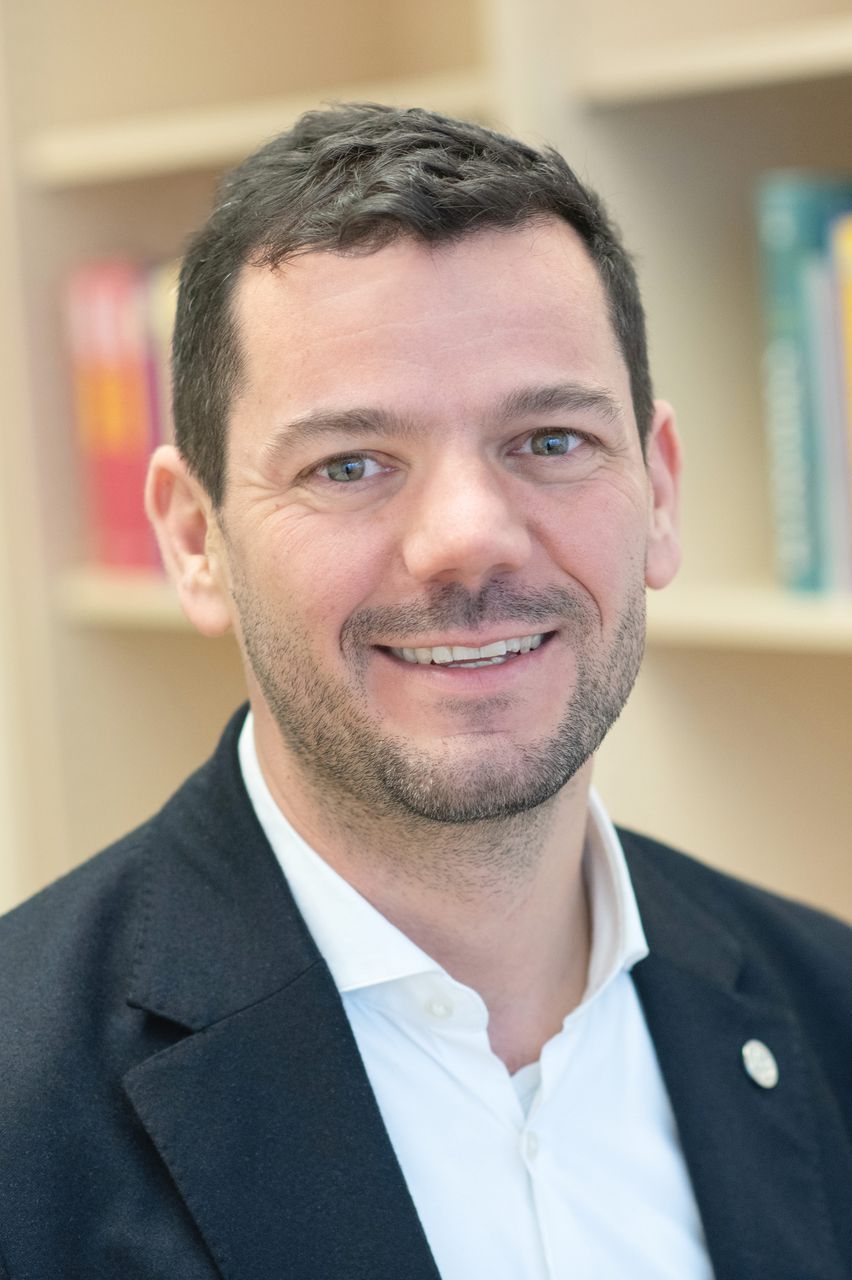 Prof. Dr. Simeon Schudy Universität Ulm