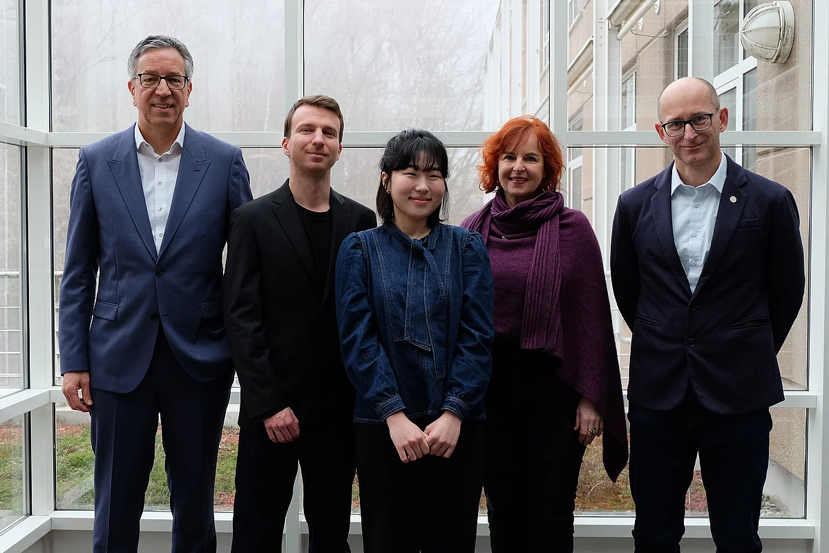 Gruppenbild DAAD-Preisvergabe Injung Choi