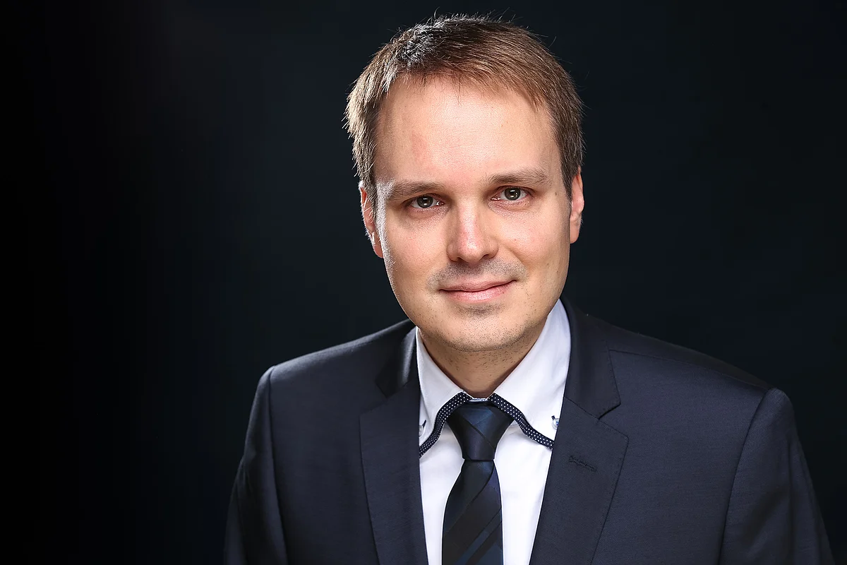Prof. Rouven Trapp