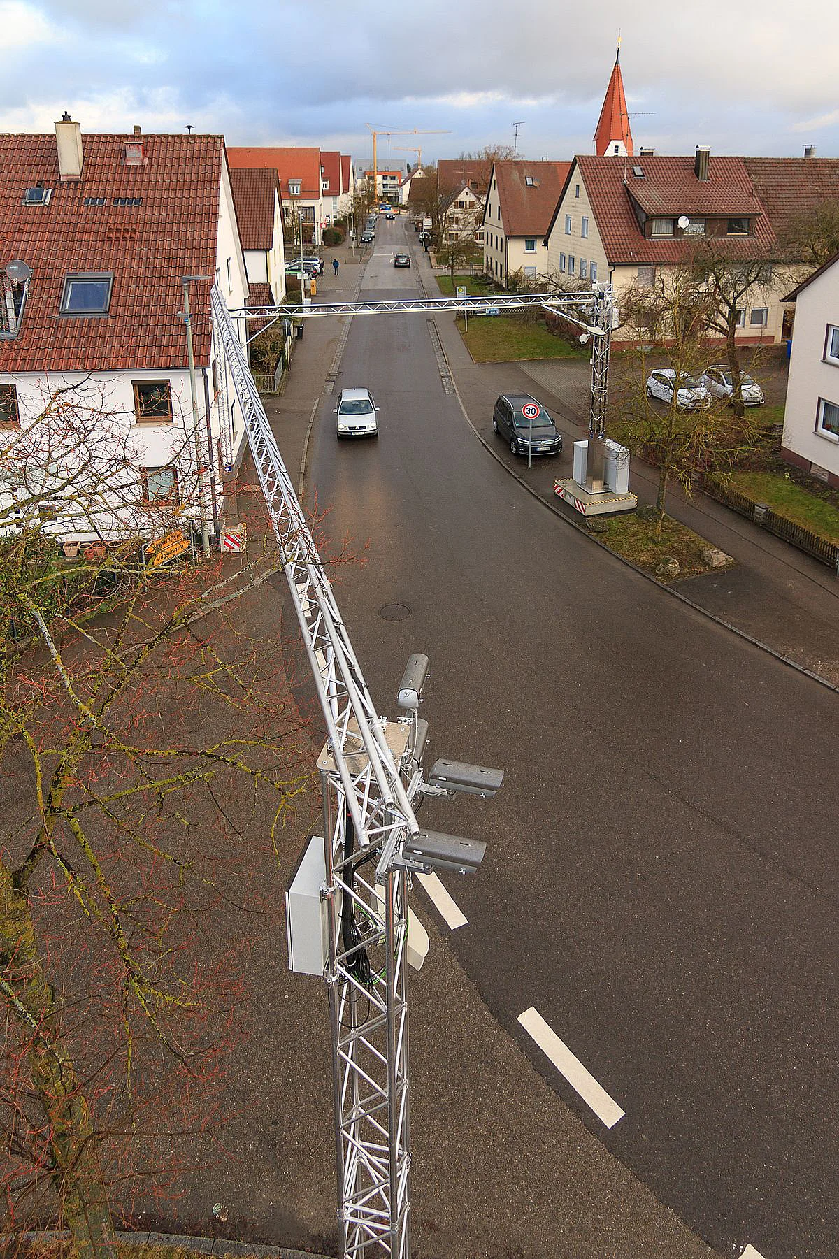 Eine Versuchsanlage an einer öffentlichen Straße in Ulm Lehr