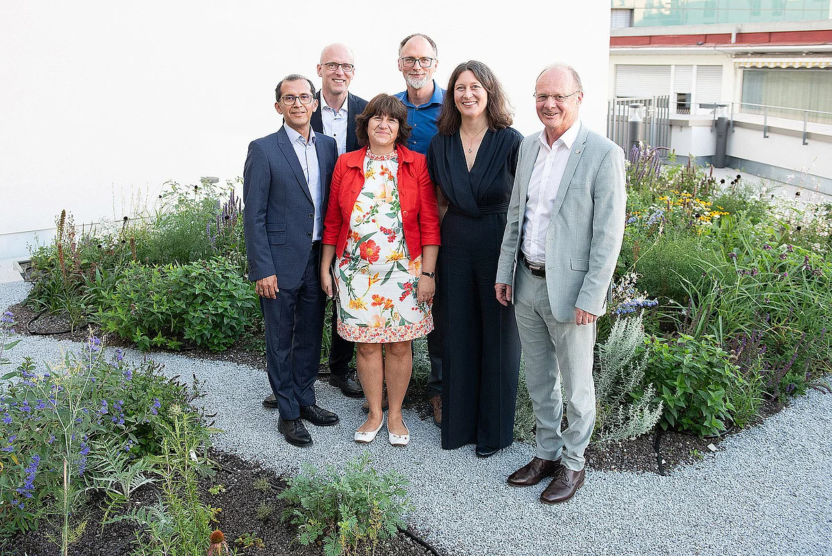 Gruppenbild Festredner PHSA-Neueröffnung