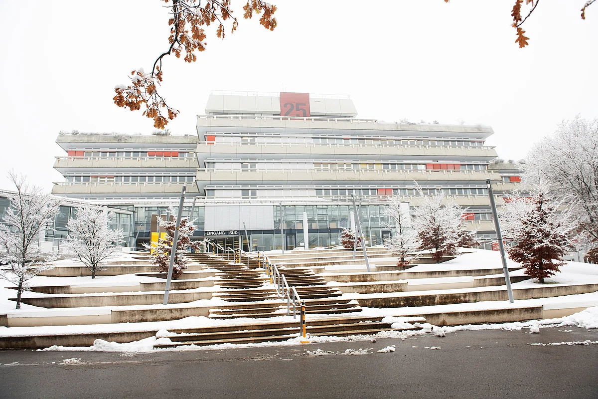 Südterrassen der Uni Ulm im Winter 