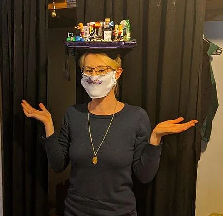 Dr. Katja Rogers mit Doktorhut