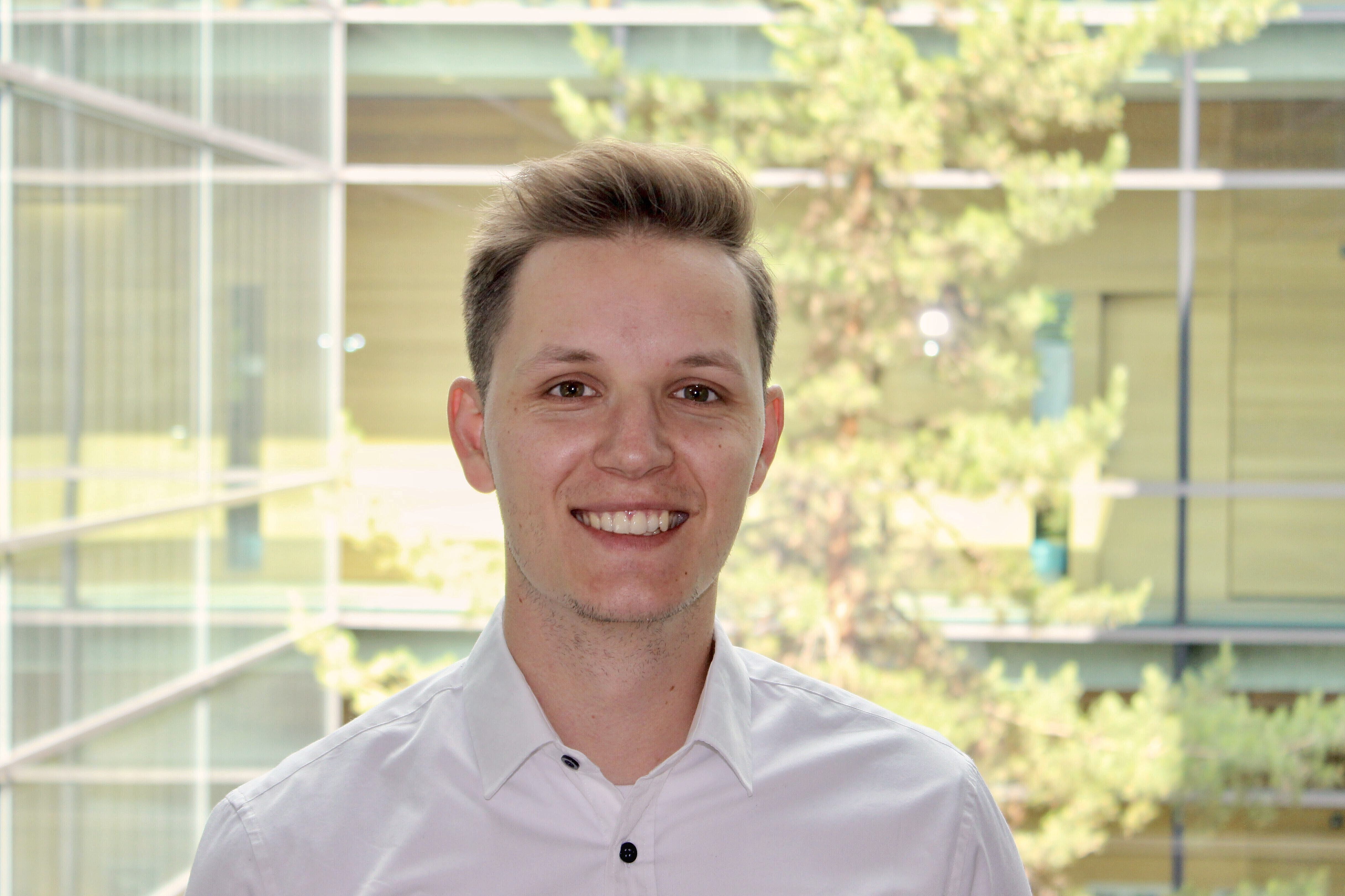 Maximilian Habla, Academic Associate, Steffen Zimmermann, Institute for Business Analytics