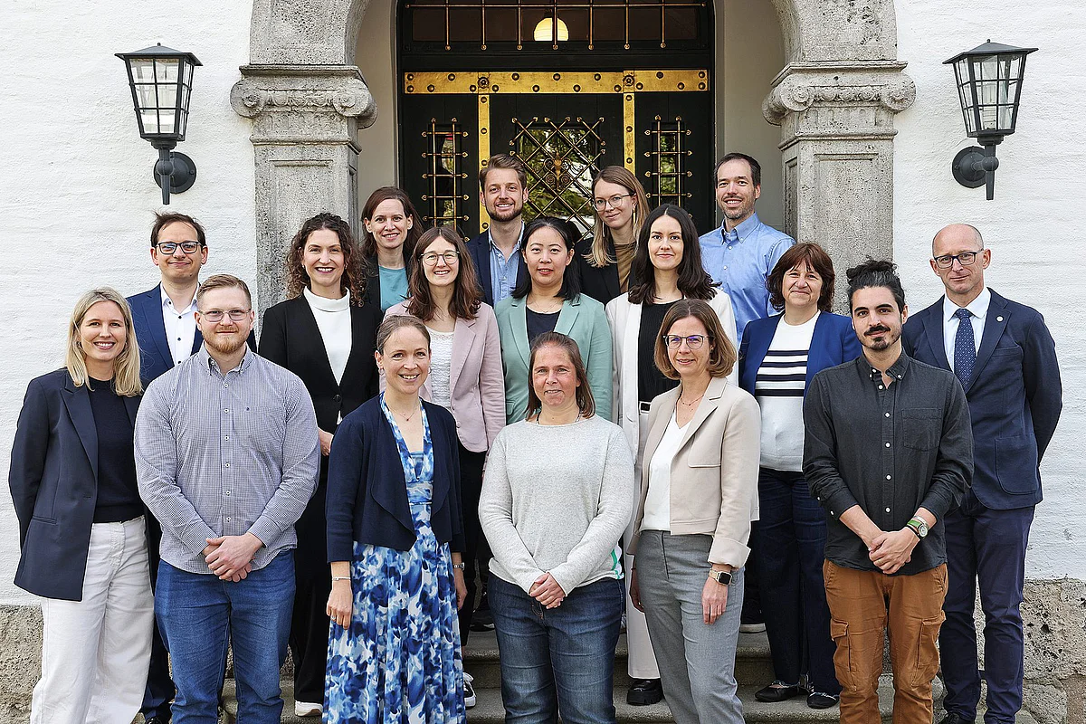 Group photo from the awards ceremony 