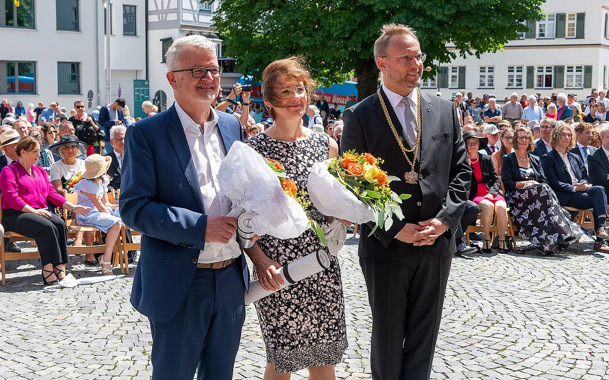 OB Martin Ansbacher mit Prof. Marianne von Schwerin und Prof. Maximilian Fichtner 