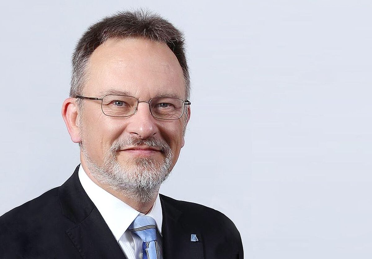Prof. Hans-Joachim Zwiesler 