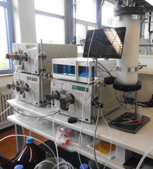Varian PrepStar HPLC System und 10 L CEX-Säule Varian PrepStar HPLC System und 10 L CEX-Säule