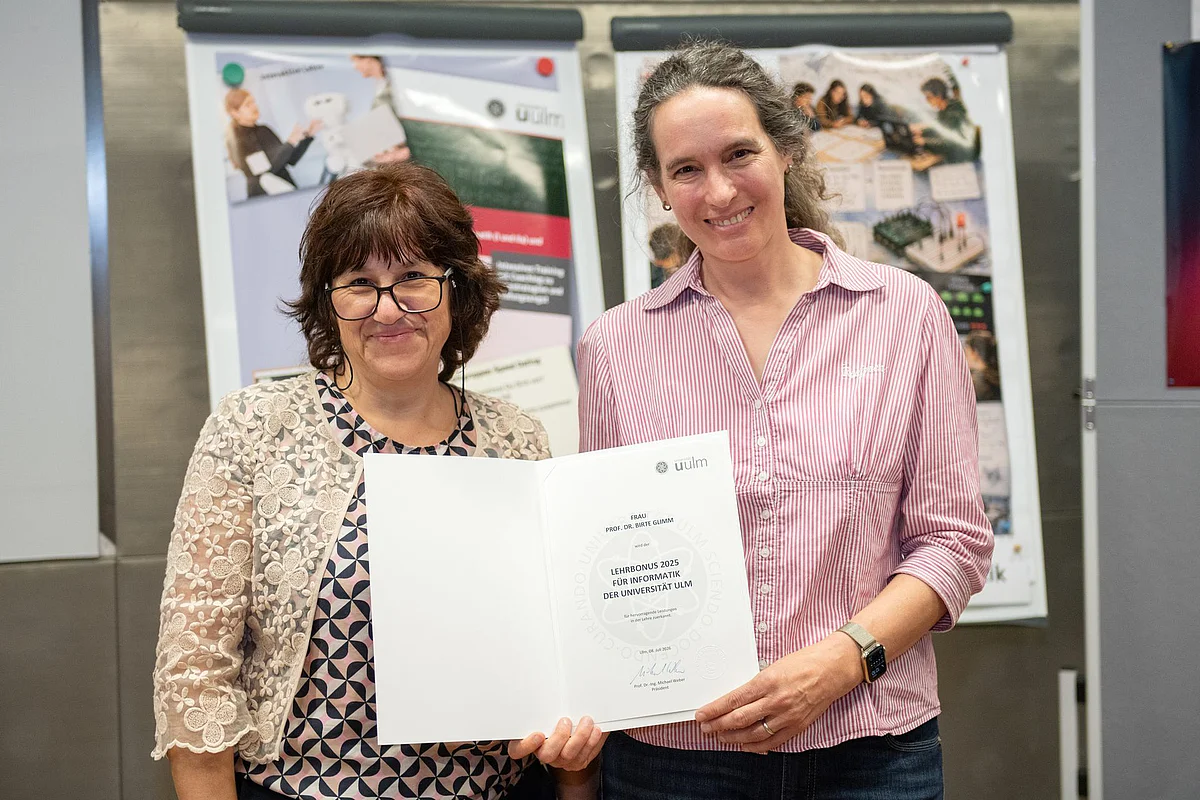 Photo Teaching Bonus Handover