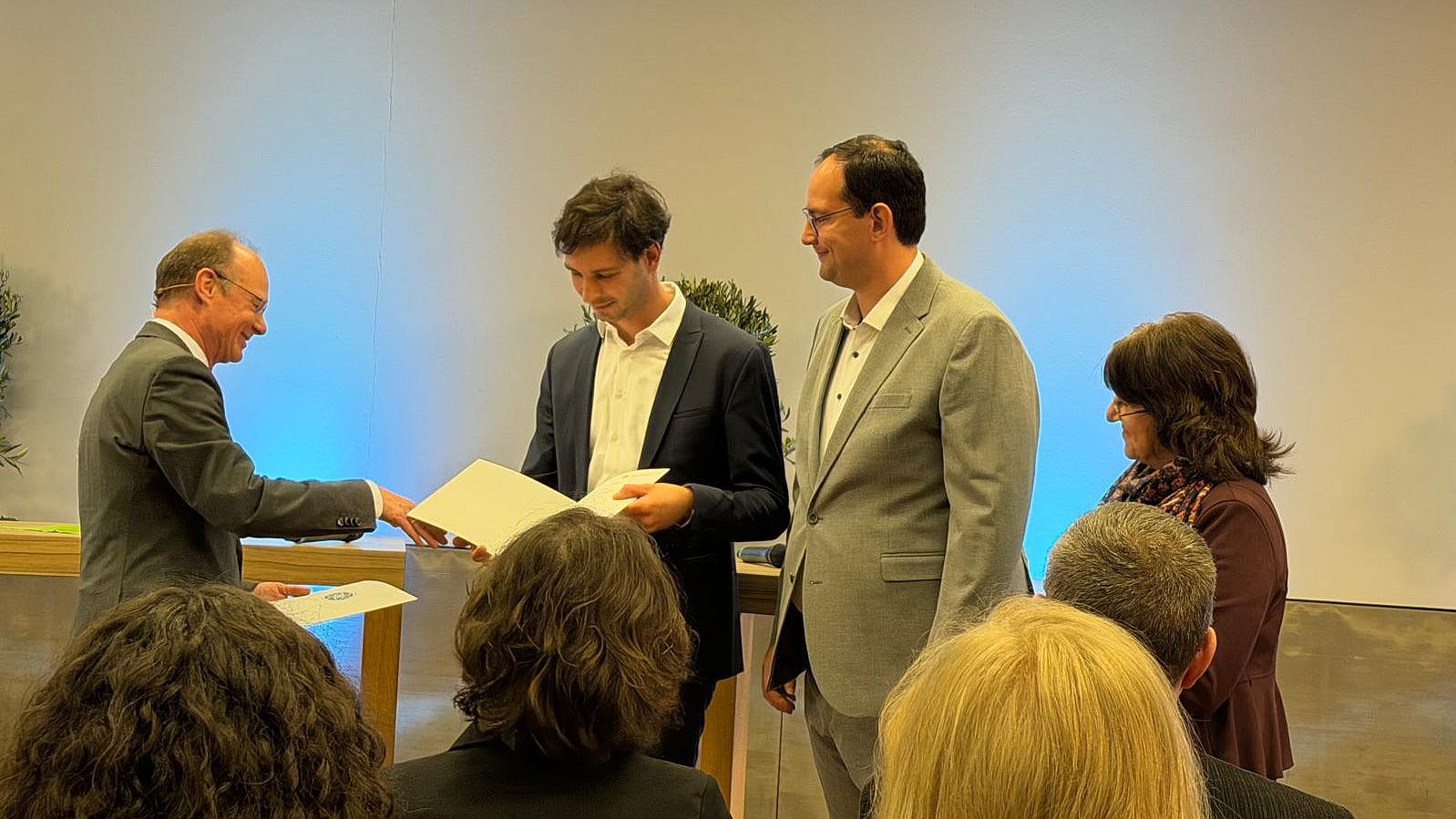 Dr Maximilian Förster and Dr Andreas Obermeier at the Bau of the Teaching Award 205 by Prof. Weber, President and Prof. Pollatos, Vice President of Teaching