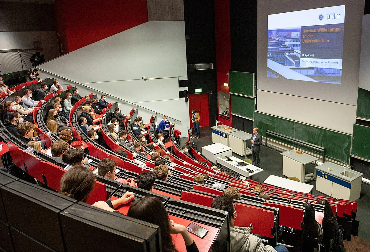 Studierende im Hörsaal