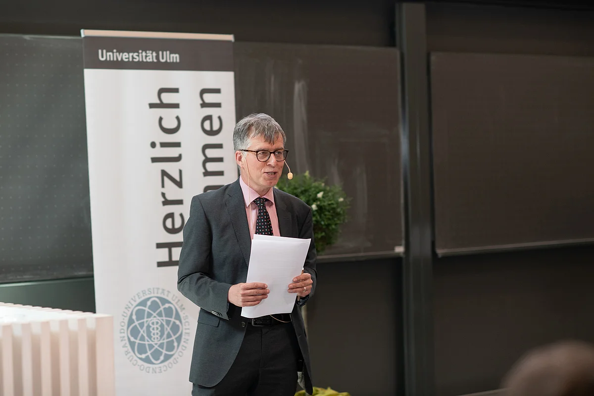 Professor Jan Tuckermann im Hörsaal des TTU