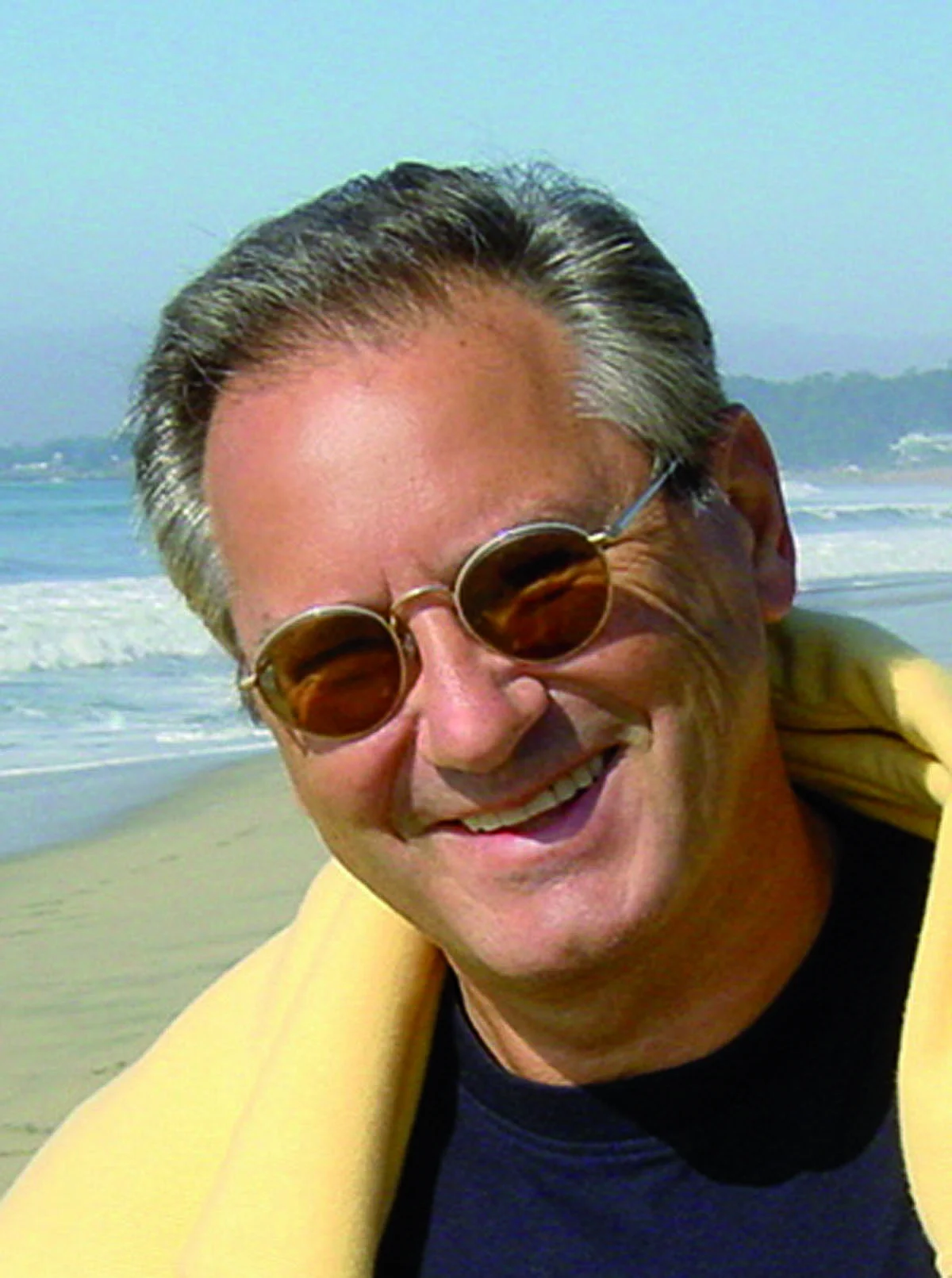 Prof. Lutz Claes