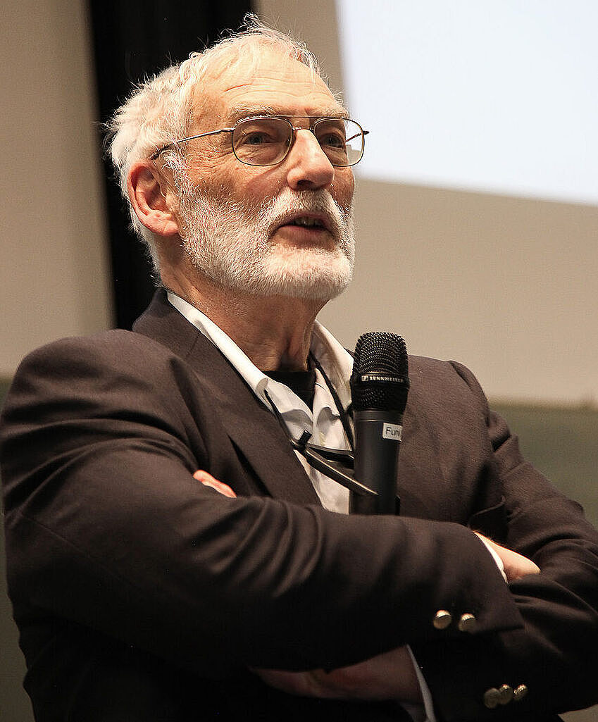 Prof. Dennis Meadows Prof. Dennis Meadows