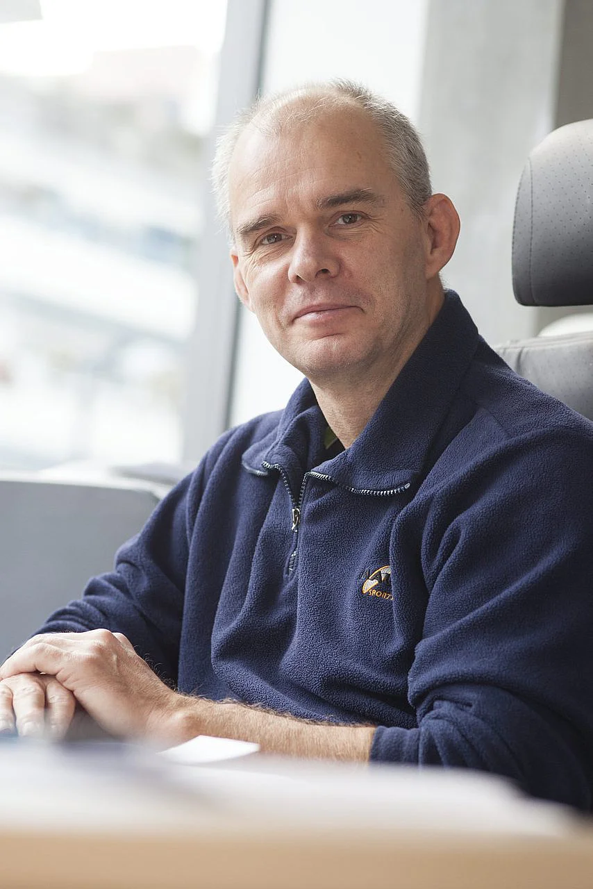 Prof. Kirchhoff
