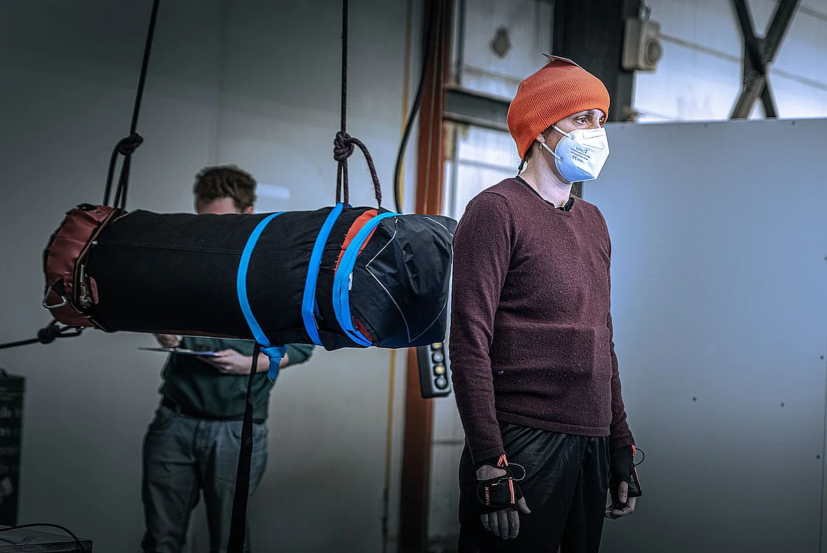 Ein Proband beim Stoßexperiment am Forschungszentrum Jülich