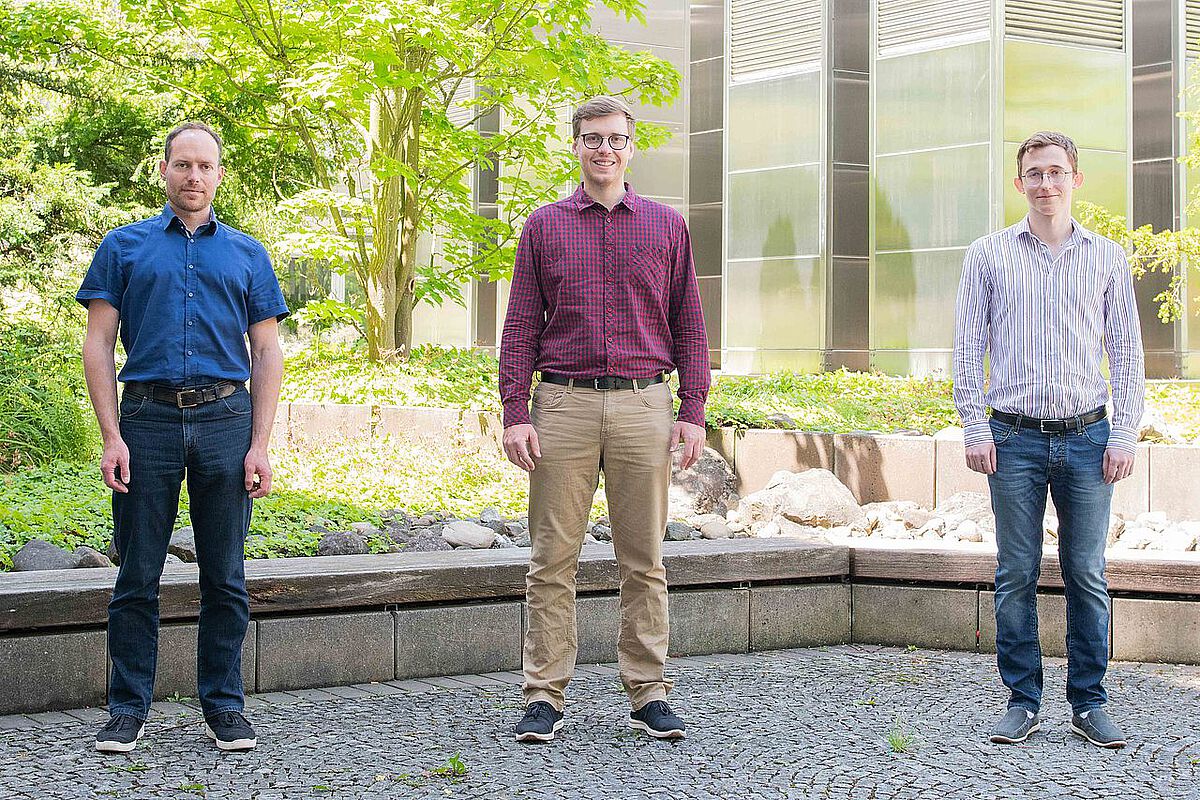Biophysiker Prof. Christof Gebhardt, Achim Popp und Johannes Hettich