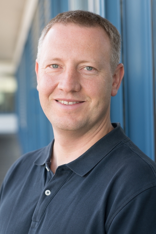 Dr. Alexander Raschke Dr. Alexander Raschke