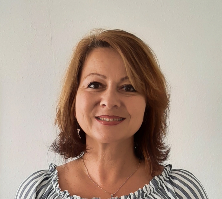 Sibel Looser