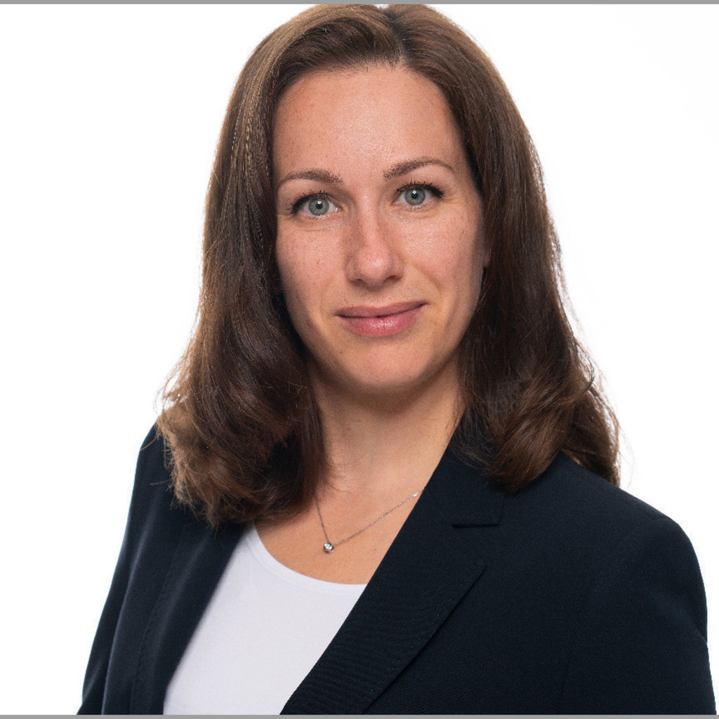 Dr. Genoveva Schmidtmann Dr. Genoveva Schmidtmann
