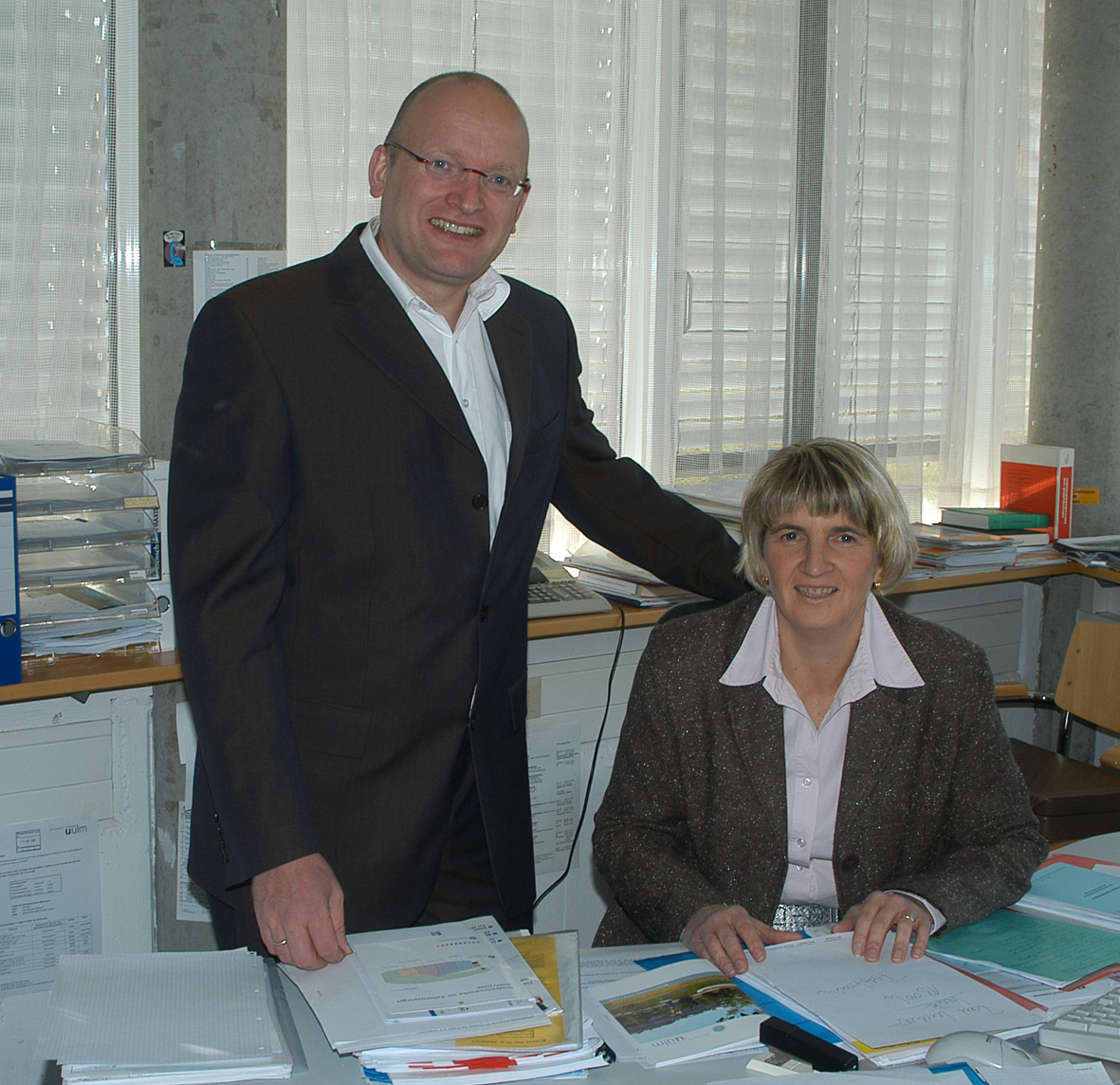 Der neue Geschäftsführer des Studentenwerks Ulm, Claus Kaiser, mit seiner Stellvertreterin Birgit Luderer.