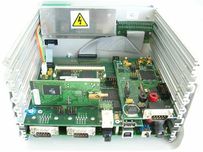 Rückansicht der geöffneten Broadcast Media Box Rückansicht der geöffneten Broadcast Media Box
