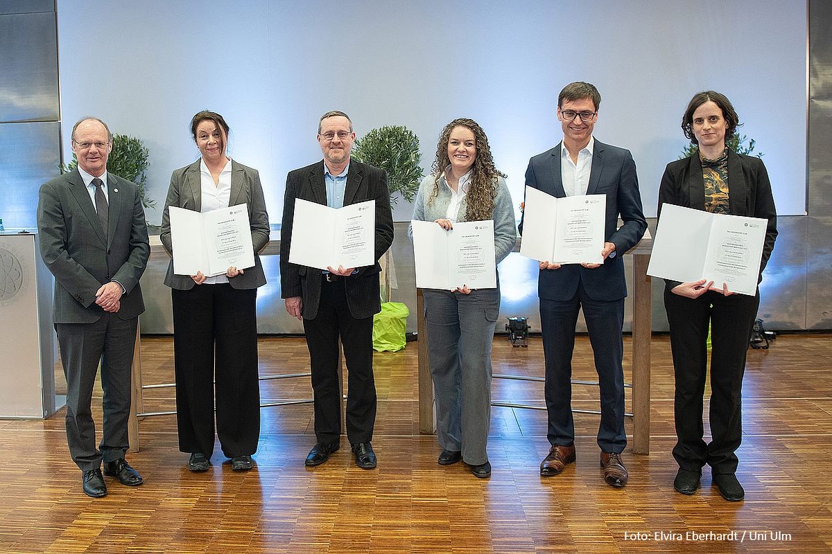 Picture from left to right: President of the university Prof. Michael Weber, Dr. Christiane Bauer, Markus Greither, Dr. Valerie Pabst, Dr. Marc Häming and Dr. Caroline Willich