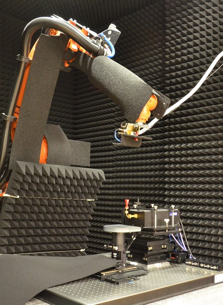 Messplatz für integrierte Antennenmessungen zwischen 100 GHz und 330 GHz