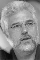 Prof. Dr. Harald C. Traue Porträt von Prof. Dr. Harald C. Traue