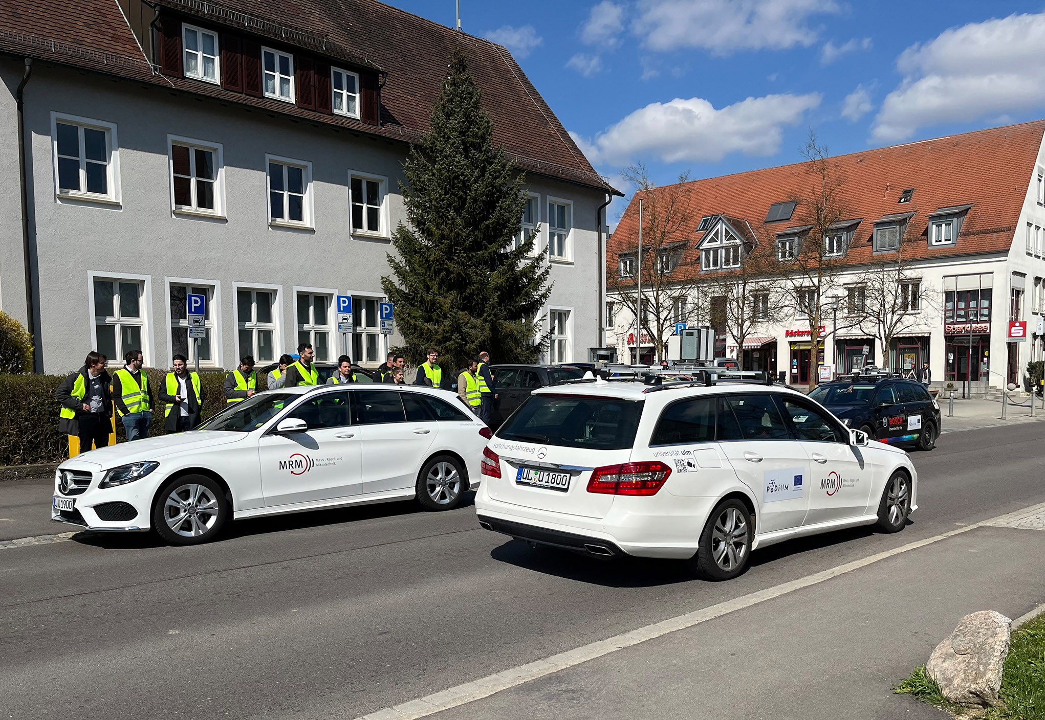 Kooperatives Überholmanöver mit automatisierten Fahrzeugen